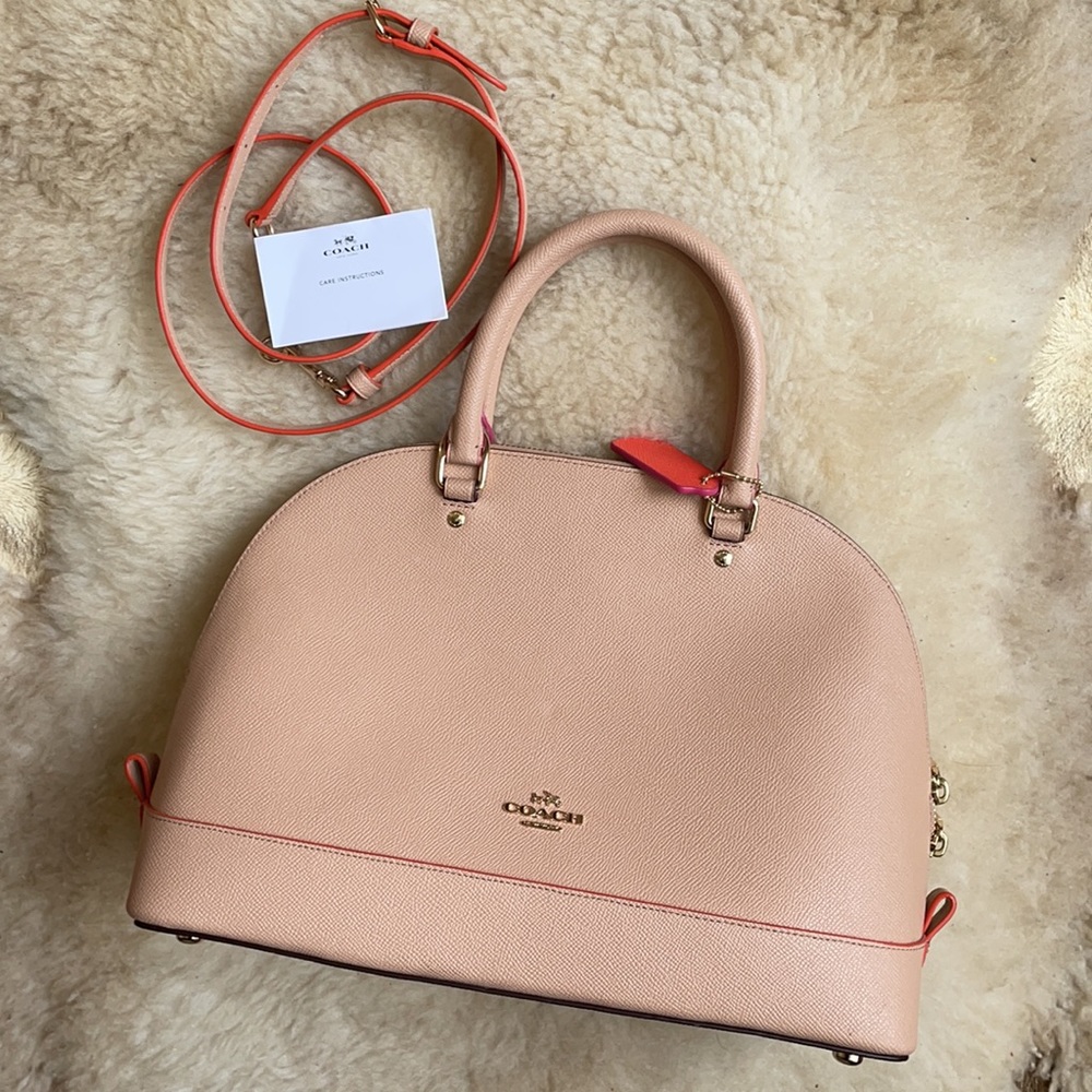 Classy COACH Crossbody Satchel Bag